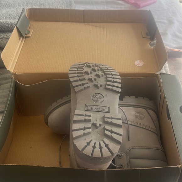 timberland women boot - Picture 2 of 4